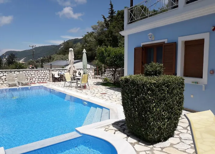 Dolphins Áyios Nikítas